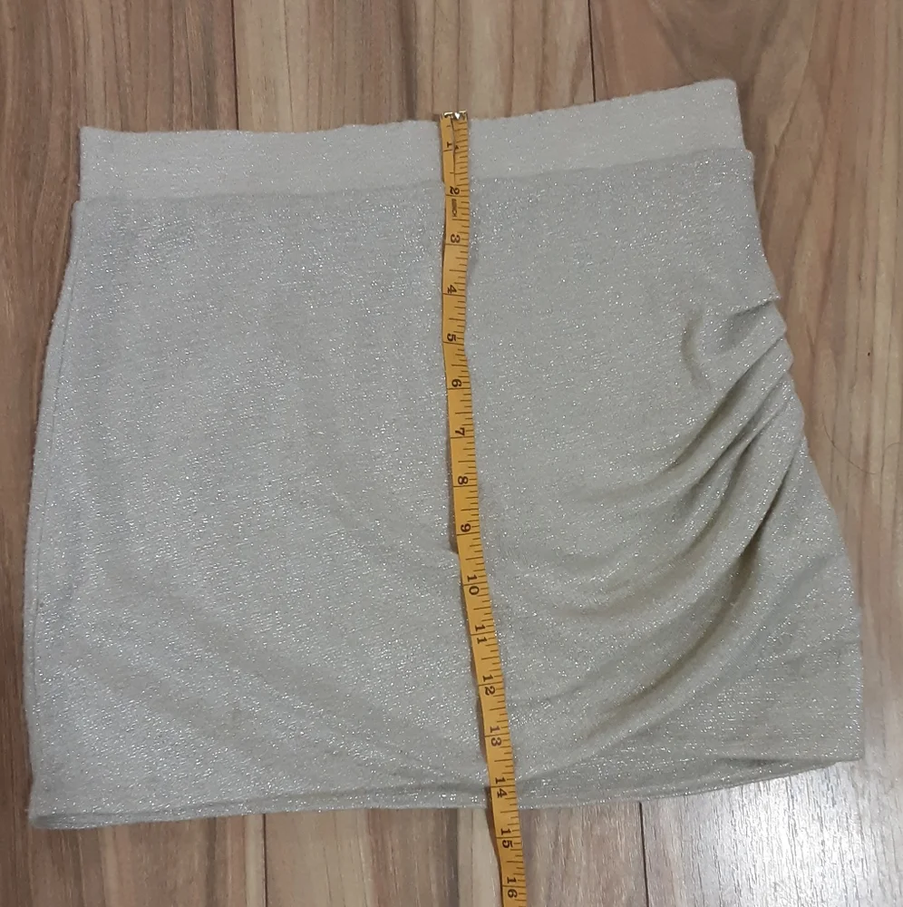 Lovers + Friends Silver Metallic Threading Mini Skirt Size Small.